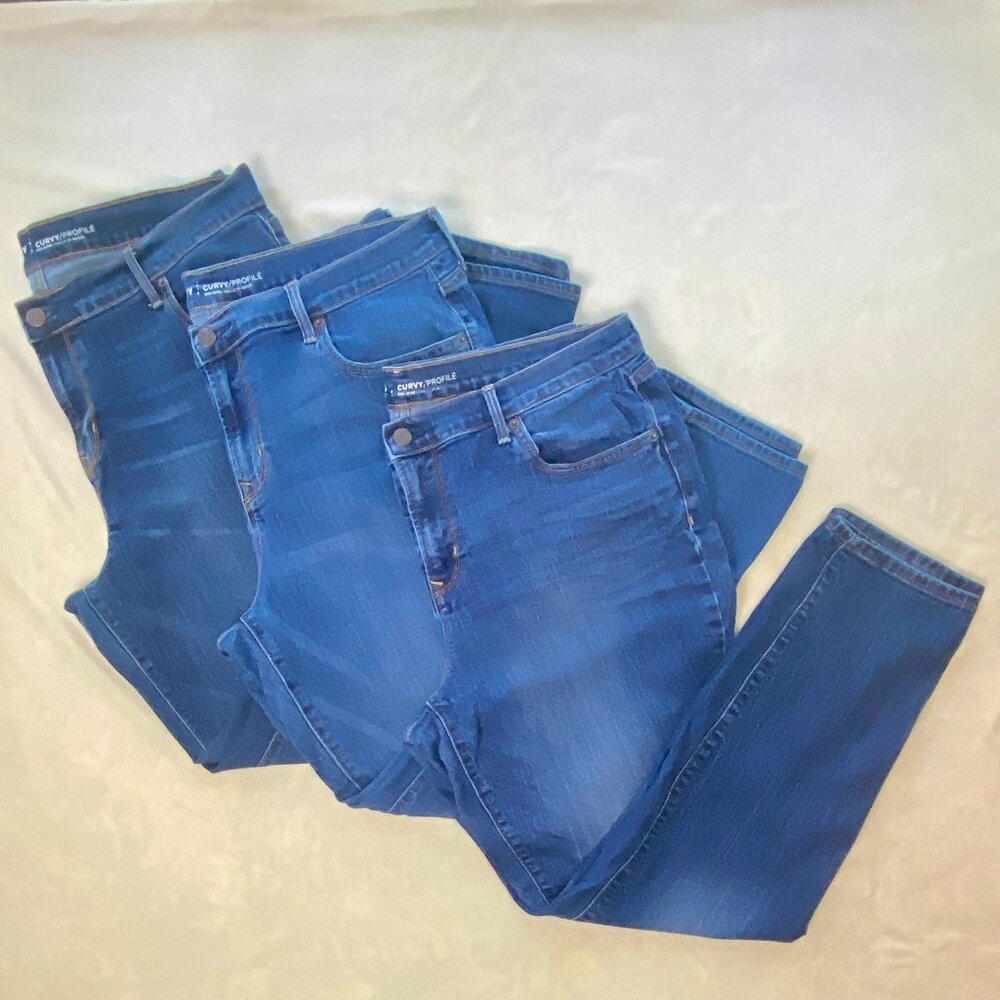 Old Navy 3 Pairs Women's Curvy Mid-Rise Jeans EUC